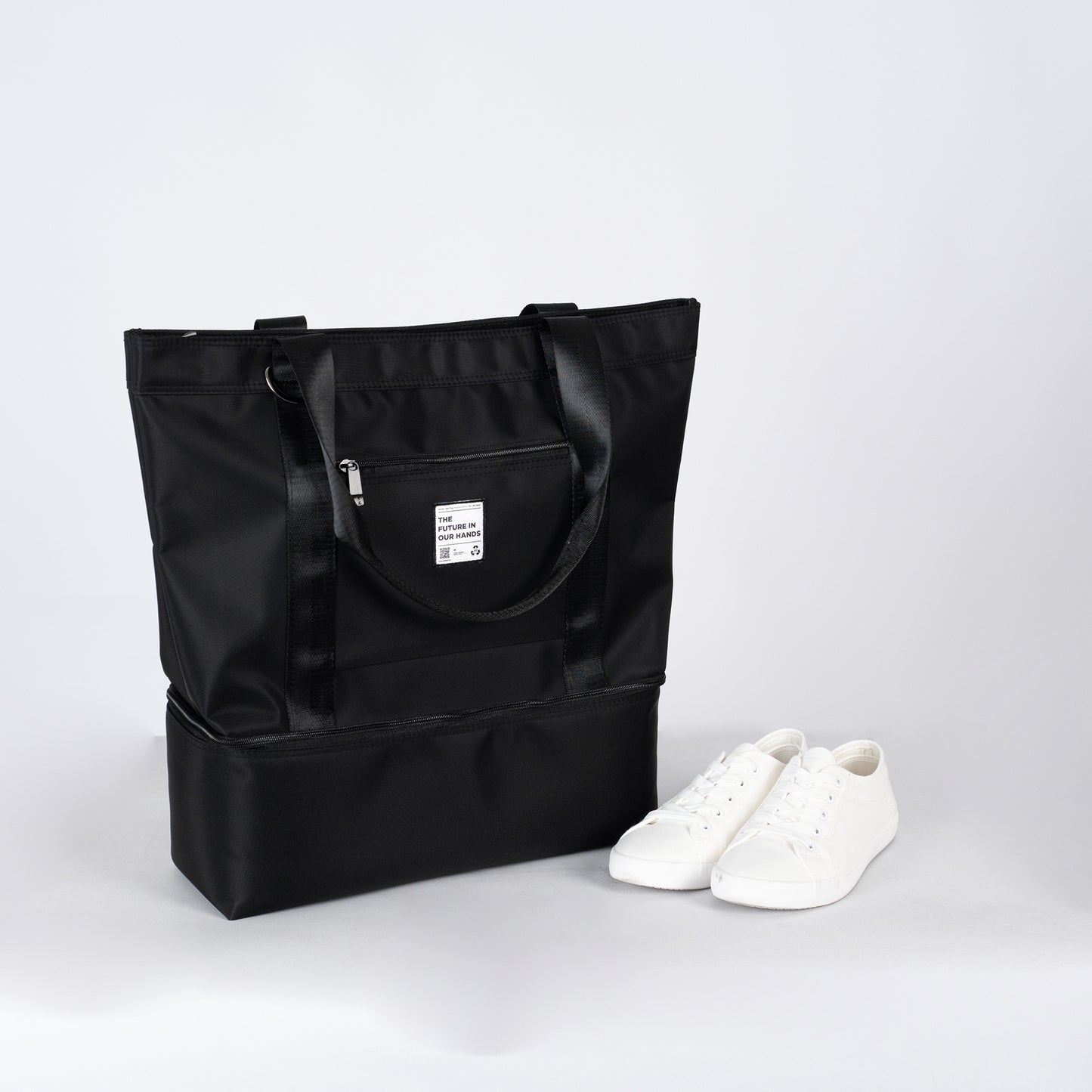 Re-Nylon Medium Tote Plus